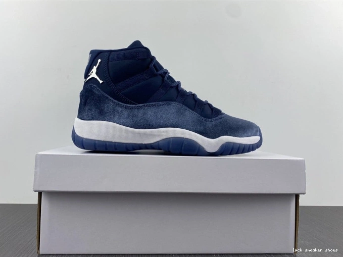 Cheap LUCY Air WMNS Jordan Midnight Navy AR0715-441 Velvet 11 0709
